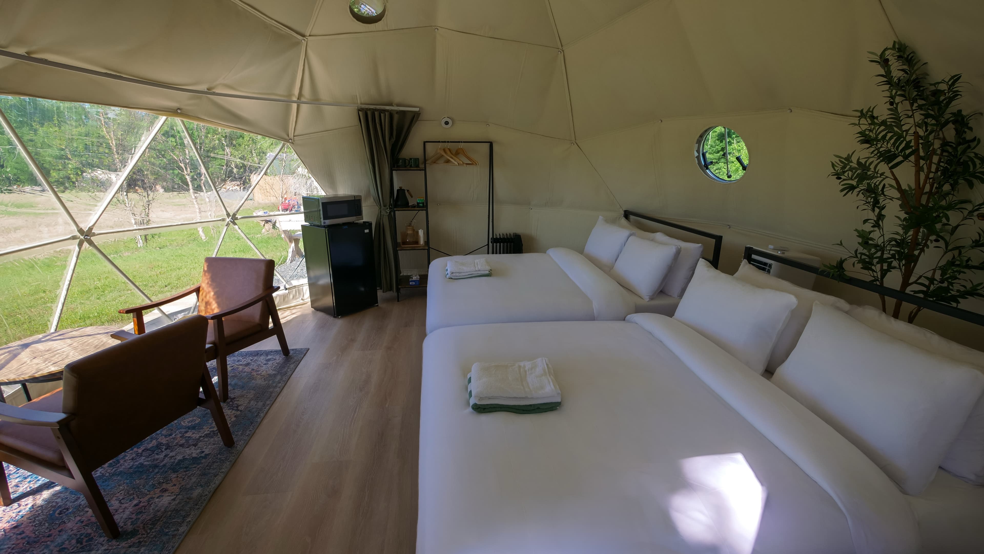 Classic dome double interior at Ferncrest Acadia