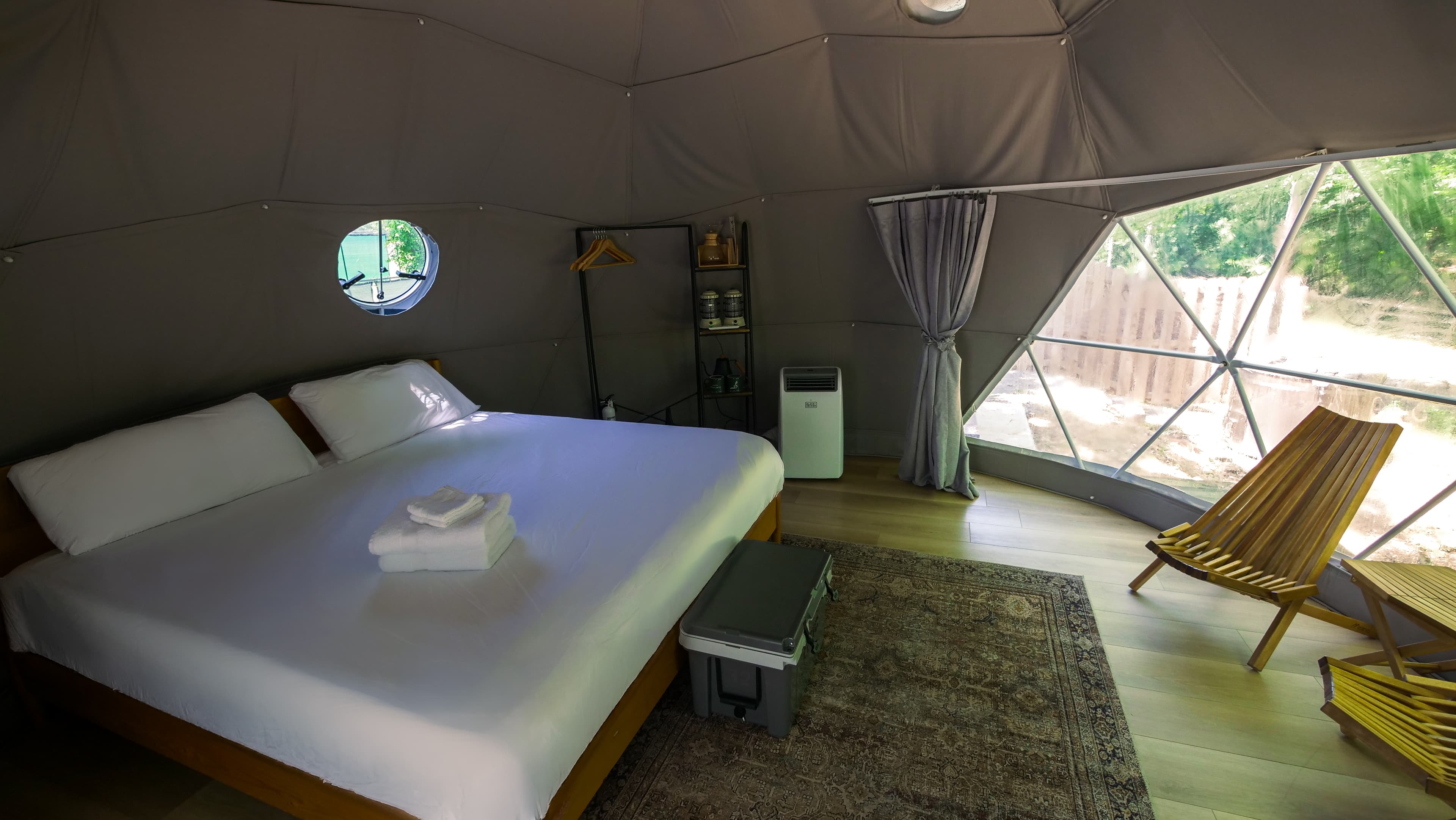 Classic dome king interior at Ferncrest Flint Creek